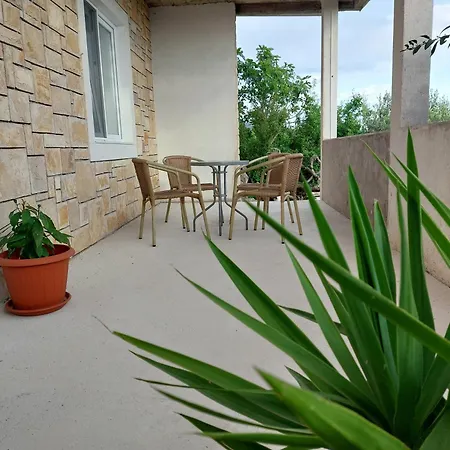 Daire Oliva Garden *